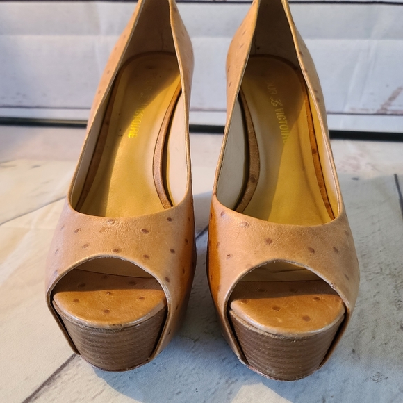 POUR LA VICTOIRE PLATFORM PEEPTOE CHUNKY HEELS - Picture 2 of 9